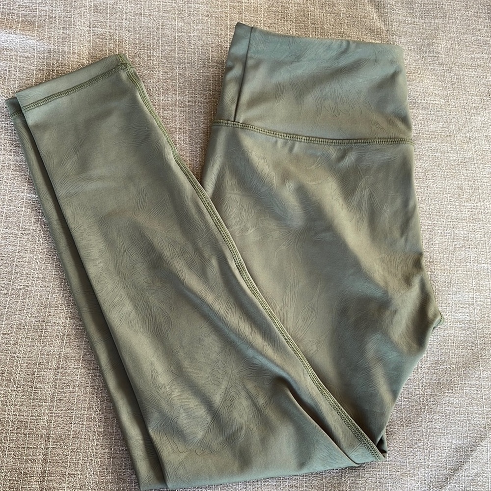 Zyia leggings
